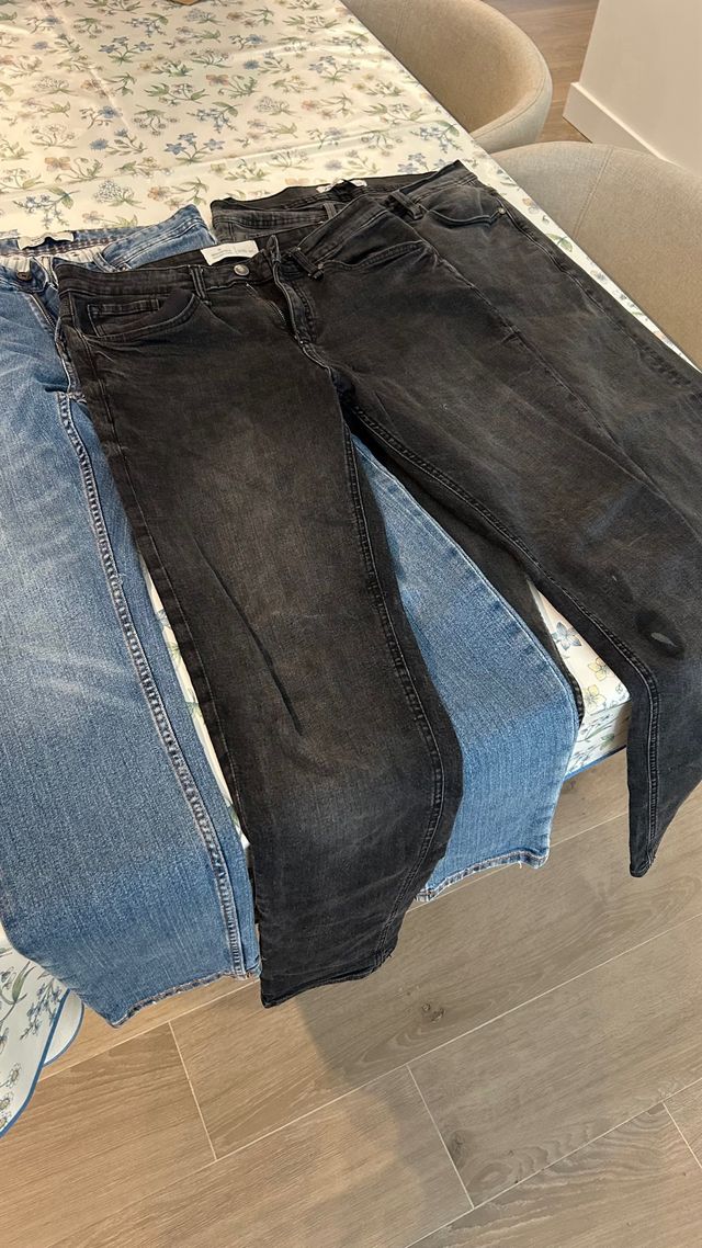 Lote 4 Pantalones Vaqueros Azules y Negros