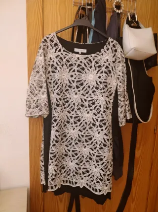 Vestido fiesta encaje blanco y negro Talla M