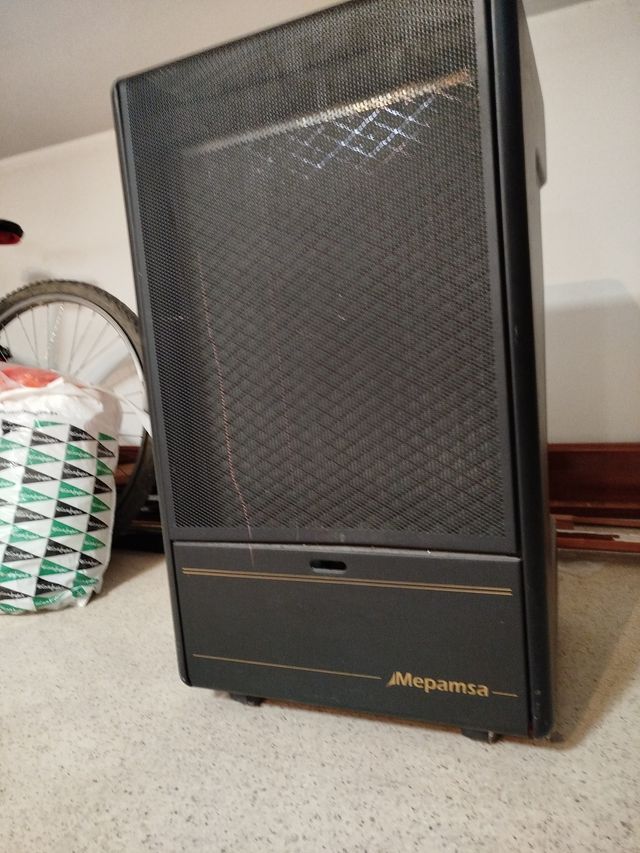 Estufa de gas negra y gris