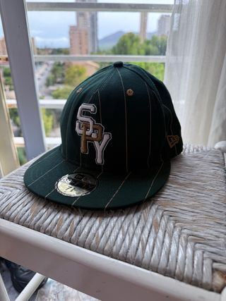 Gorra New Era SPY Verde Rayas