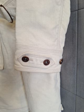Abrigo trench Moschino beige