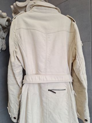 Abrigo trench Moschino beige