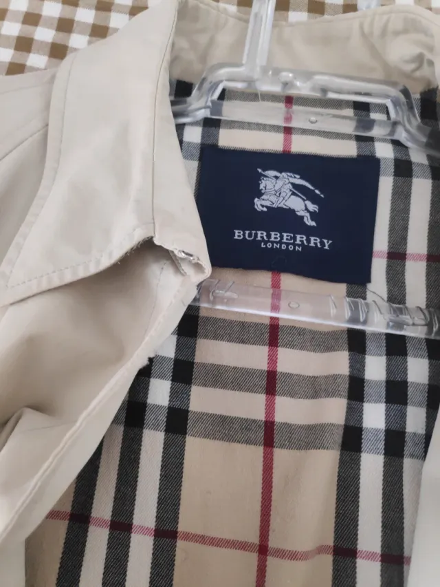 Gabardina Burberry Beige Talla M Auténtica