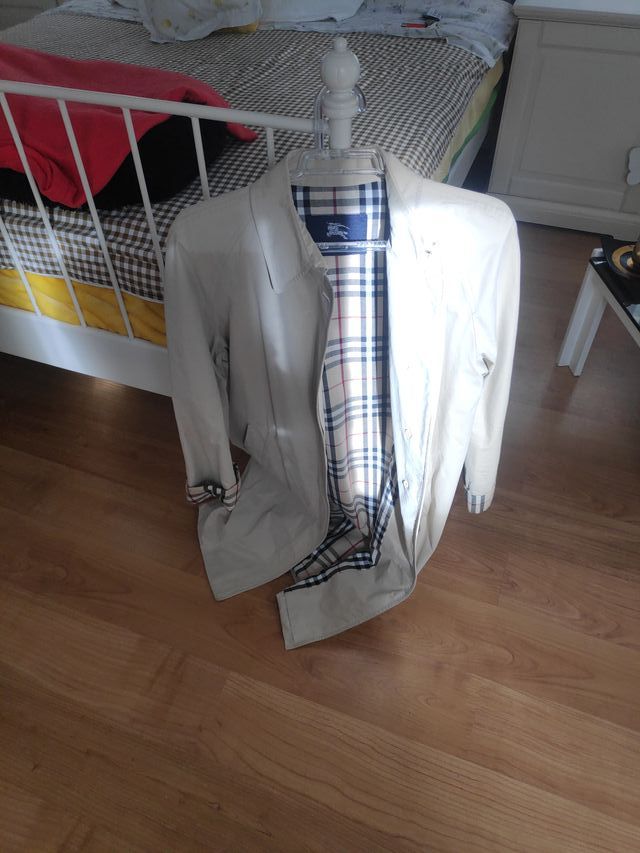 Gabardina Burberry Beige Talla M Auténtica