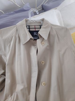 Gabardina Burberry Beige Talla M Auténtica