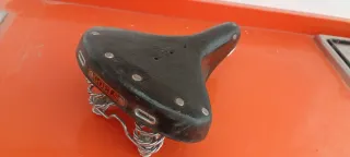 Sillín de cuero para bicicleta clásica