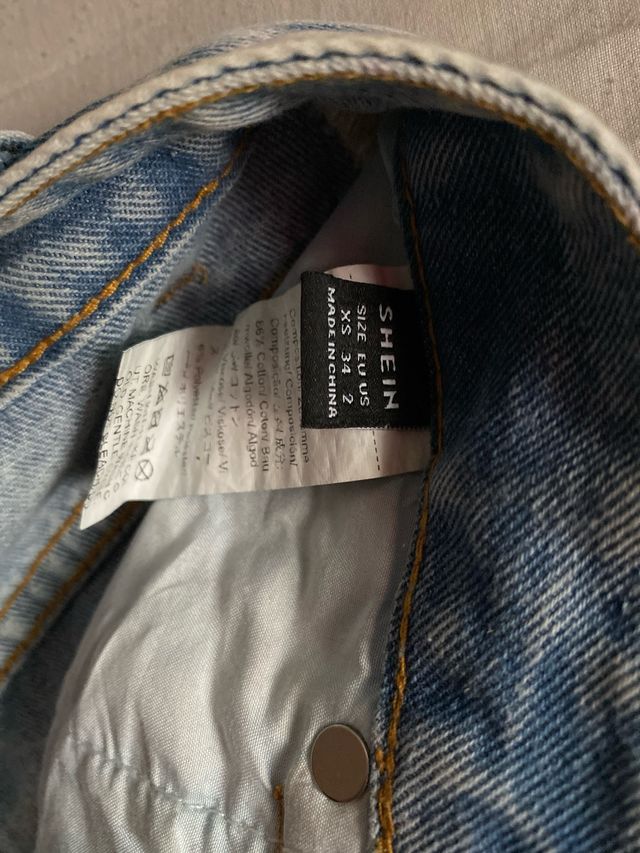 Shorts vaqueros desgastados