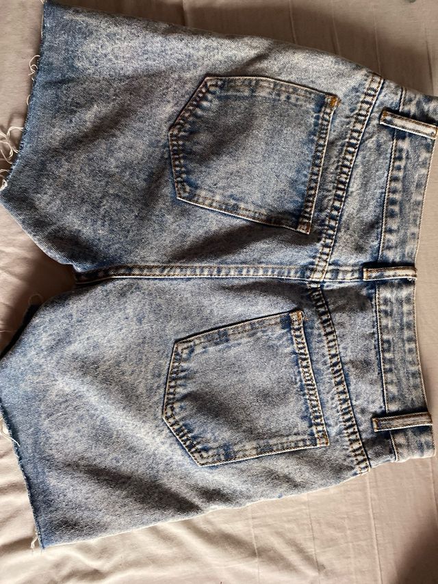 Shorts vaqueros desgastados
