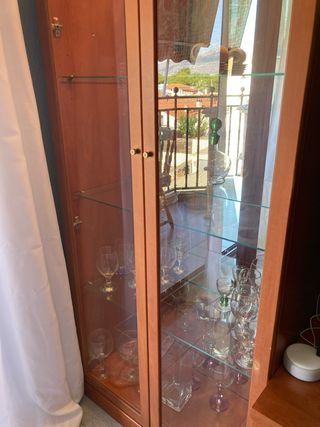 Vitrina Madera Cristal con Luz