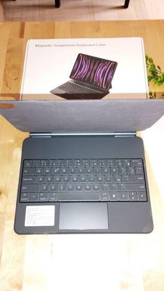 Funda Magnética con teclado iPad Pro 12.9/Air 13