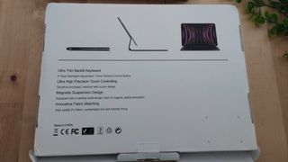 Funda Magnética con teclado iPad Pro 12.9/Air 13