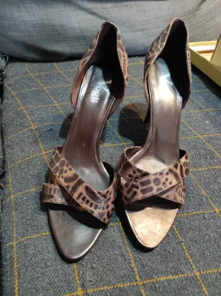 Sandalias Vogli Tacón Piel Marrón