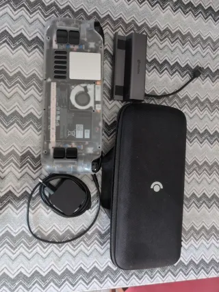Steam Deck da 512 GB + LCD microSD da 512 GB
