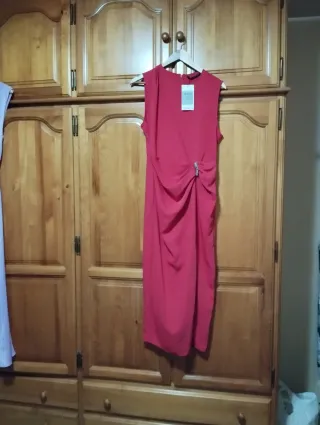 Vestido fiesta rojo drapeado