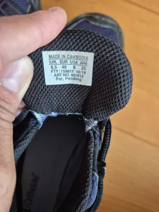 Zapatillas Salomon Montaña Talla 40 pequeña 25 cm