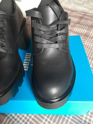 Zapatos Mustang Nuevos Talla 37