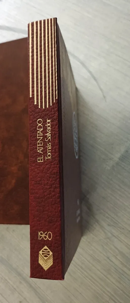 El Atentado.Antonio Salvador.