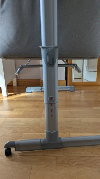 Cuna colecho i-baby gris, con su caja original.