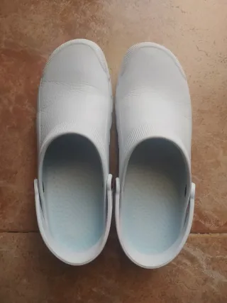 Zuecos Dian 46 