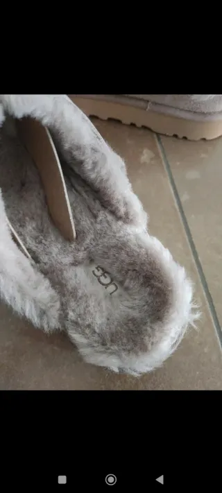 UGG Zapatilla Abierta color arena