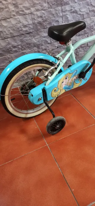 Bicicleta infantil 16 pulgadas azul con ruedines