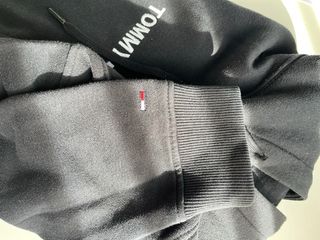 Sudadera Tommy Jeans Negra Vintage