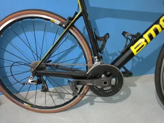 Bicicleta de carretera BMC Negra