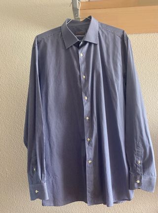 Camisa de vestir azul con cuadrito pequeño