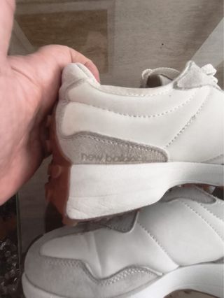 Zapatillas New Balance 327 Beige/Blanco