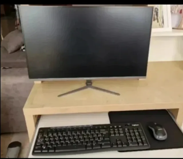 Ordenador de sobremesa Sheineder negro/plateado