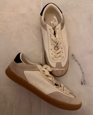 Zapatillas Zara Beige y Blanco