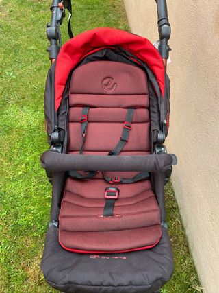Carrito de bebé Jane rojo y negro