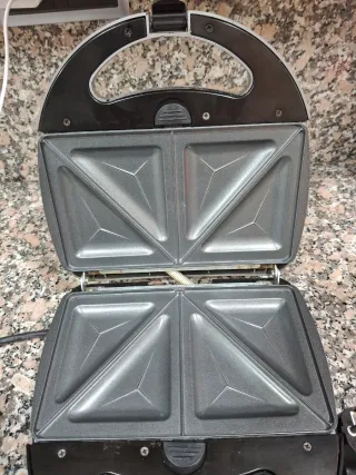 Sandwichera Orbegozo 