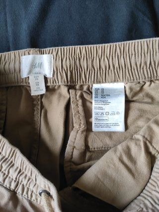 Conjunto Camiseta Pull&Bear Negra y Pantalón H&M