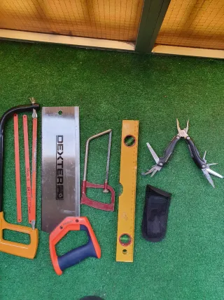 Lote de herramientas manuales