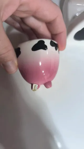 Lote de cerámica con diseño de vaca