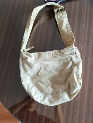 Bolso de mano beige