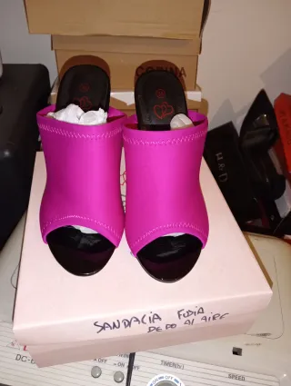 Sandalias Corina Talla 38