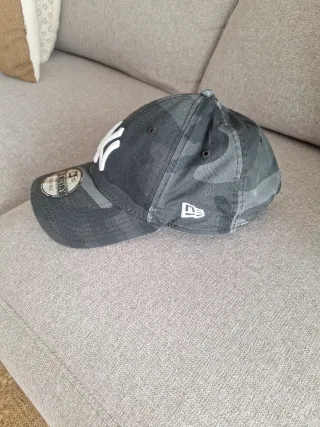 Gorra New Era Camuflaje Gris