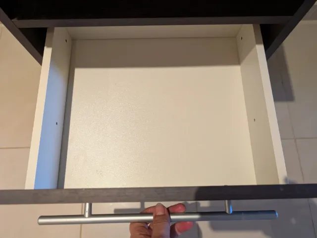 Mesita de noche de madera