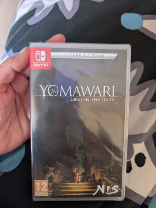 Yomawari: Lost in the Dark Deluxe Edition Precinta