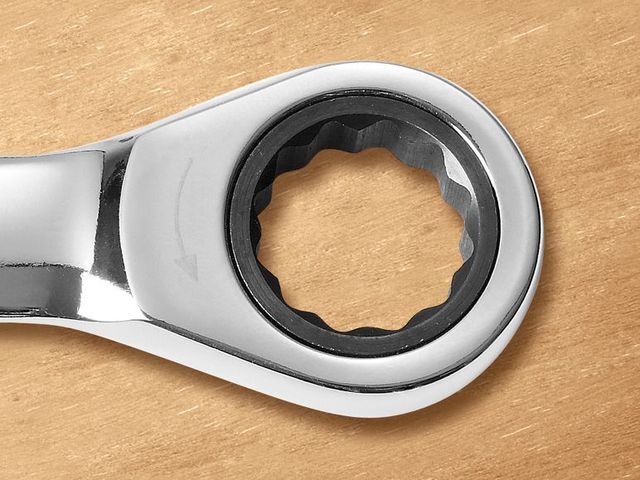 Llave Fija con Carraca 72 Dientes