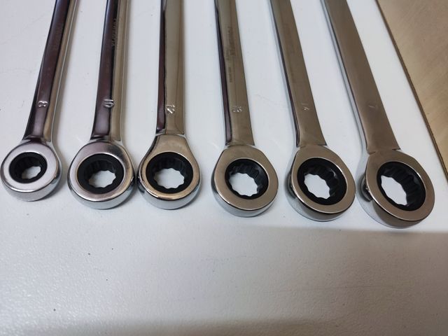 Llave Fija con Carraca 72 Dientes