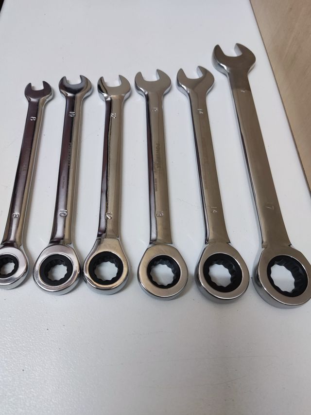 Llave Fija con Carraca 72 Dientes