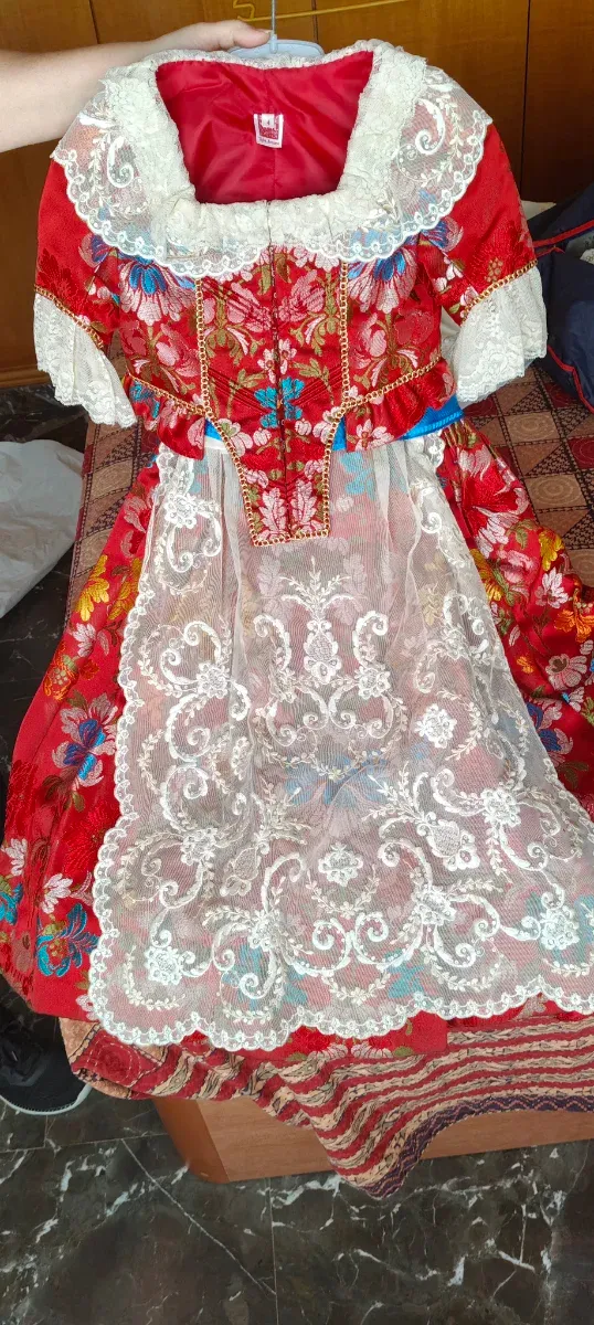 Traje de Fallera completo Rojo (4 años)