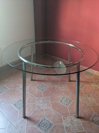 Mesa redonda cristal y metal
Cristal 10mm d grosor