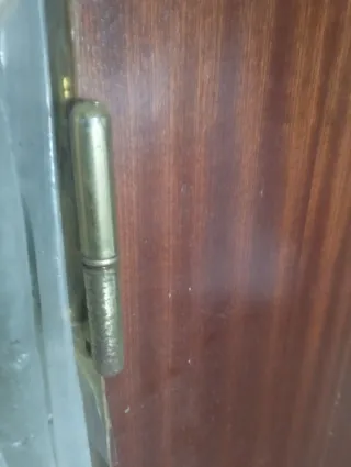 PUERTA MADERA MACIZA