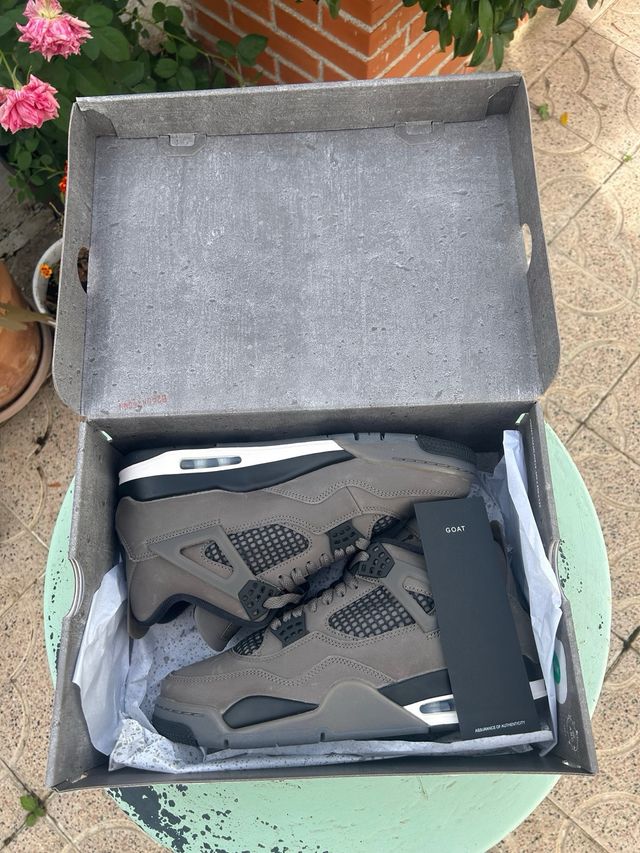 Air Jordan 4 Cave Stone 44.5 DS