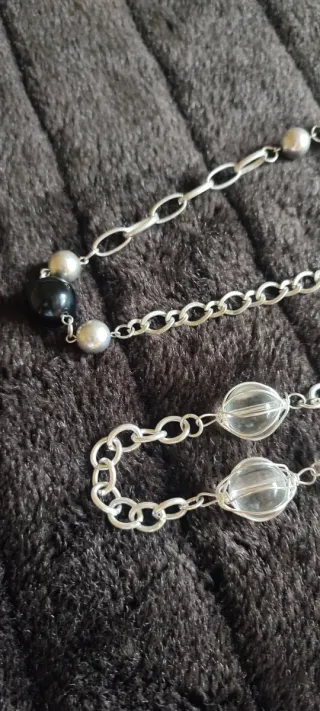 Collane lunghe in argento e nero