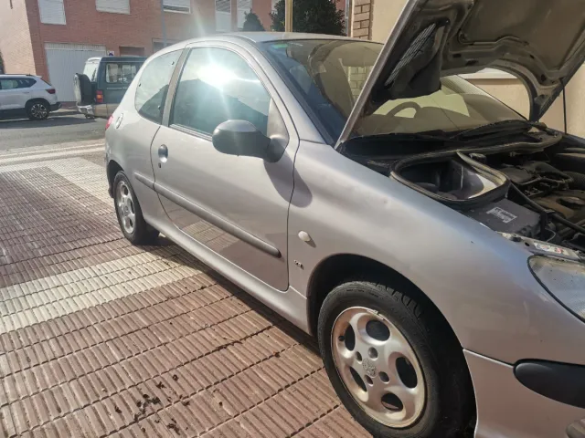 Peugeot 206 2000